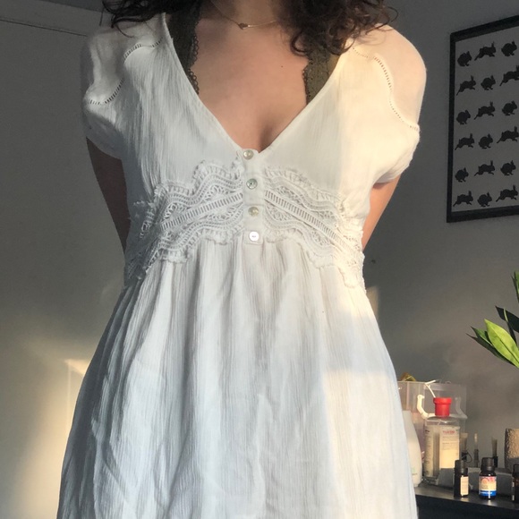 altar’d state white flowy dress - Picture 3 of 4